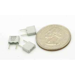 ceramic capacitor 2200 pF ±10% 100 volts