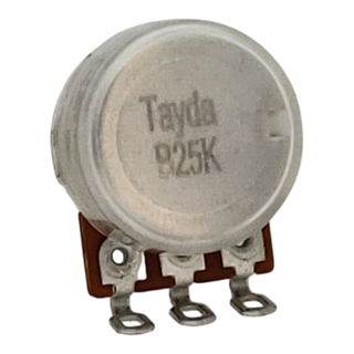25K Linear 1/8W Potentiometer with Split Splined Shaft & Dust Seal